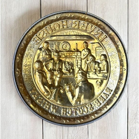 Inver House Rare Scotch Whisky Gold-Toned Decorative Tin Wall Plaque - Picture 4 of 4